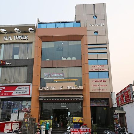 Oyo 10360 Hotel Grand Manoranjan 戈勒克布尔 外观 照片