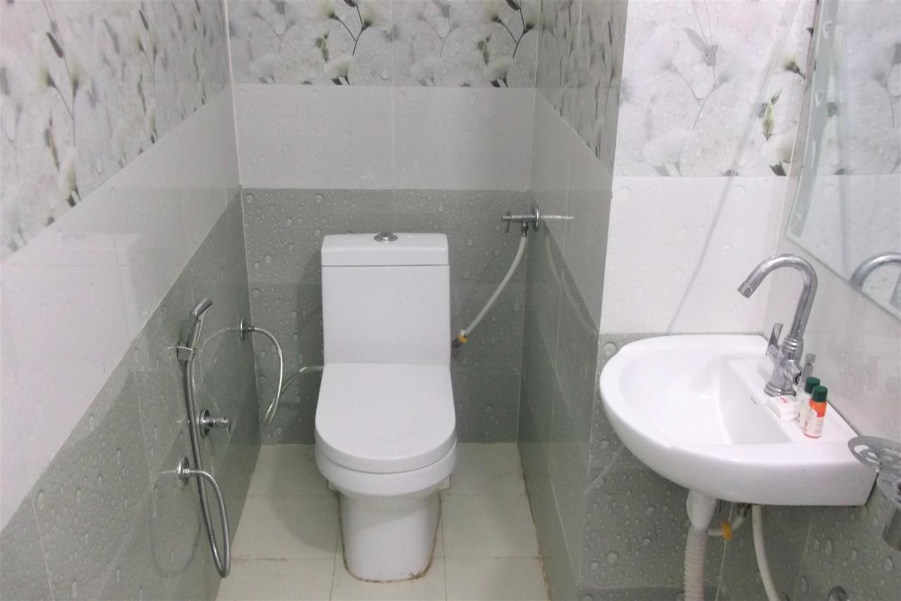 Oyo 10360 Hotel Grand Manoranjan 戈勒克布尔 外观 照片