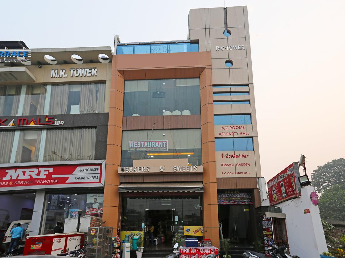 Oyo 10360 Hotel Grand Manoranjan 戈勒克布尔 外观 照片